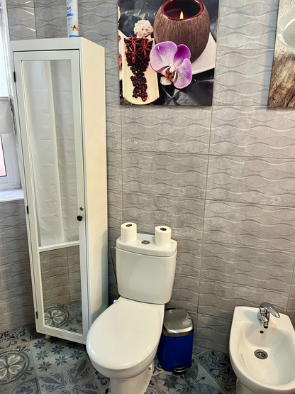 Magnificent Augusta Park Amarilla Golf Apartment contemporary bathroom