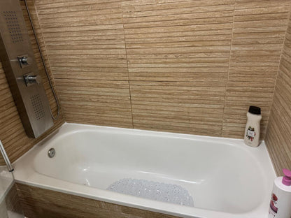 Design Moderne & Vues Panoramiques – Appartement Entièrement Rénové à Playa Paraíso, Tenerife