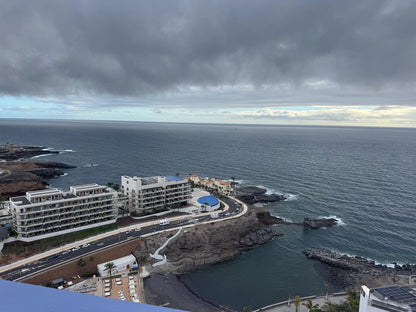 Design Moderne & Vues Panoramiques – Appartement Entièrement Rénové à Playa Paraíso, Tenerife