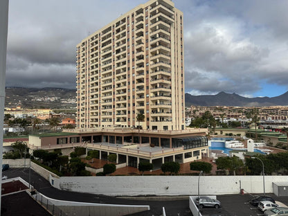 Design Moderne & Vues Panoramiques – Appartement Entièrement Rénové à Playa Paraíso, Tenerife