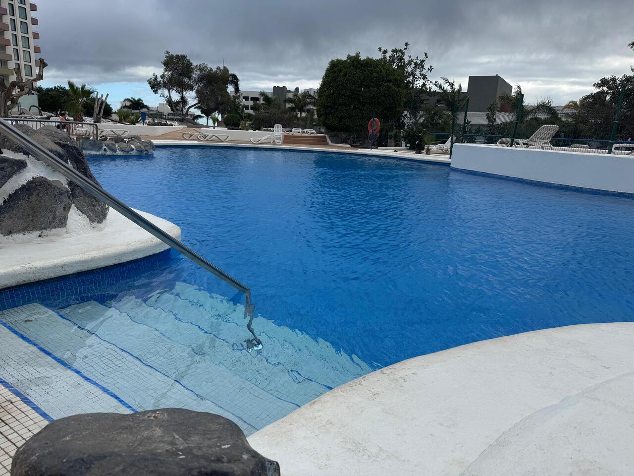Design Moderne & Vues Panoramiques – Appartement Entièrement Rénové à Playa Paraíso, Tenerife