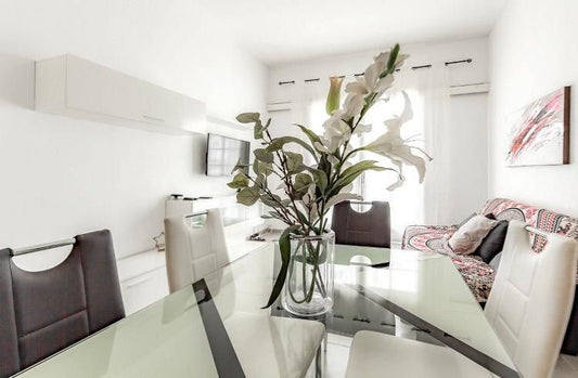 Stylish Apartment with Pool Las Américas Altamar Spacious living room with flat-screen TV 