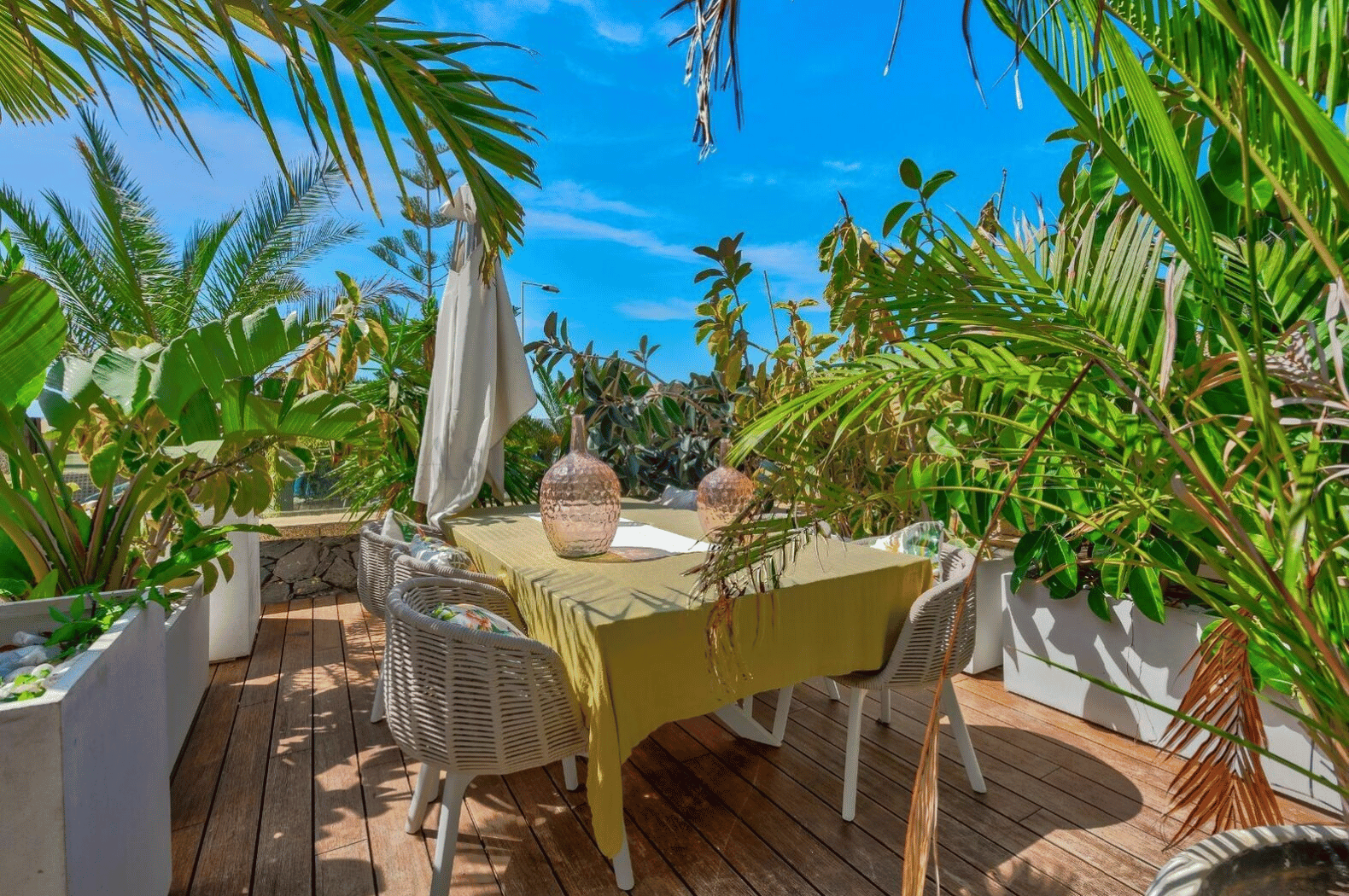 Torviscas_Alto_Luxury_4_bedroom_villa_tenerife_garden_terace