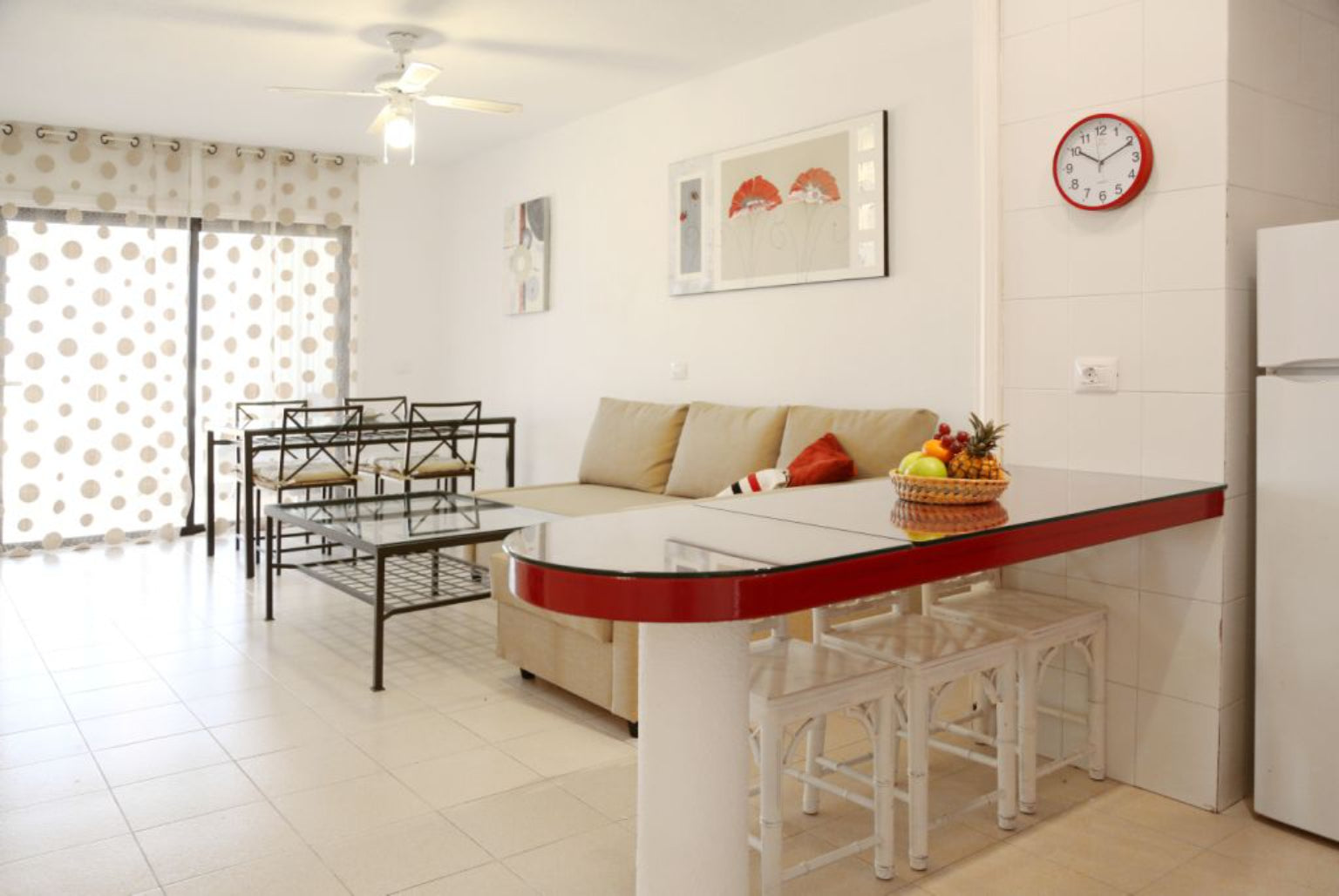 Torviscas_Fantastic_Apartment_with_Pool_and_Private_terrace_living_room_large_sofa_comfort