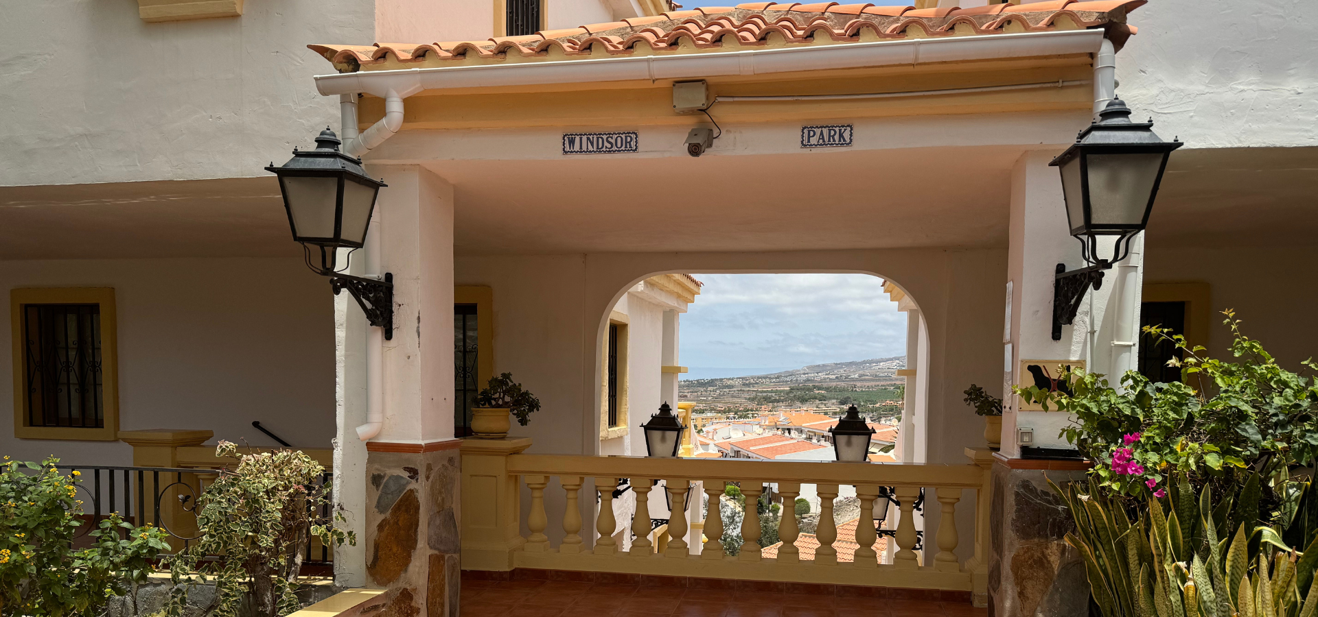 Windsor Park Costa Adeje Tenerife entrance with sea spot